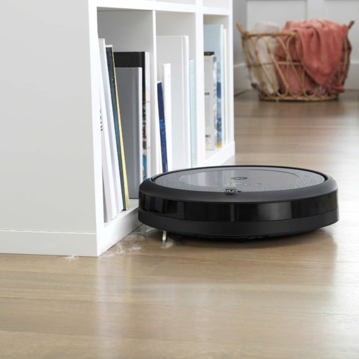 iRobot Roomba Wi-Fi Connected Vacuum