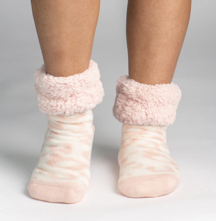 Pudus Lifestyle Co. Classic Slipper Socks