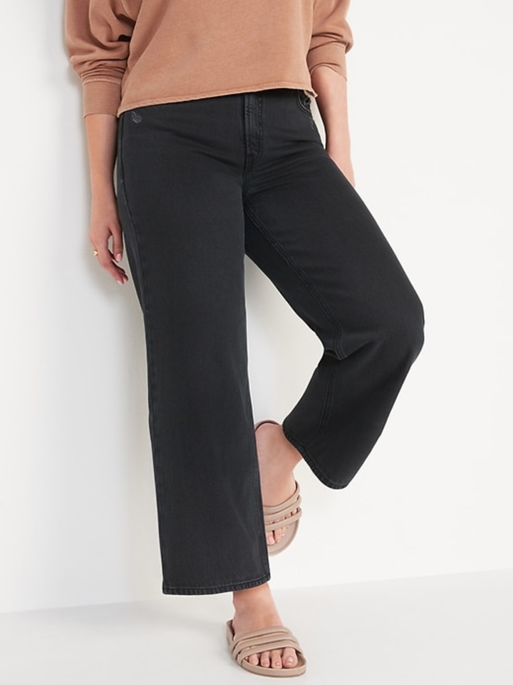 Old Navy Extra High-Waisted Cropped Wide-Leg Black Jeans