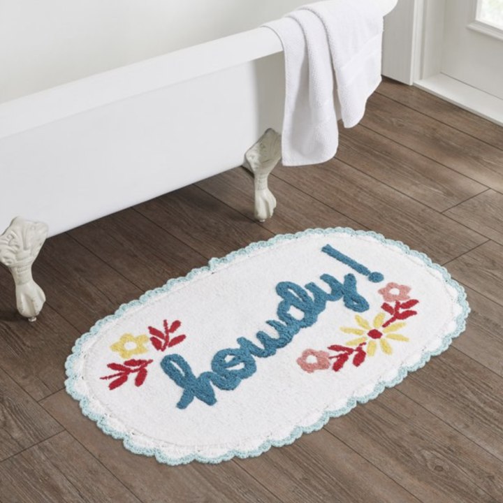 The Pioneer Woman Arctic White Cotton Oval Bath Rug