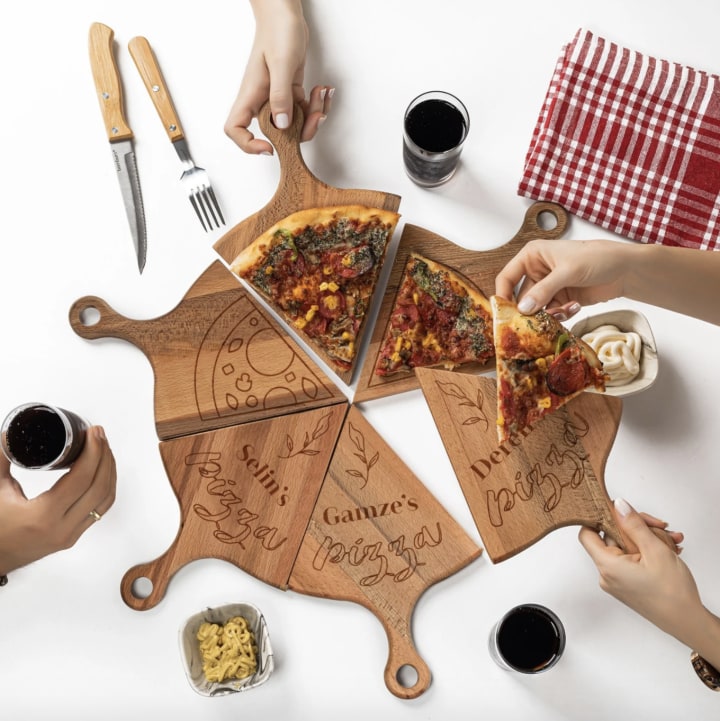 Personalized Pizza Serving Board