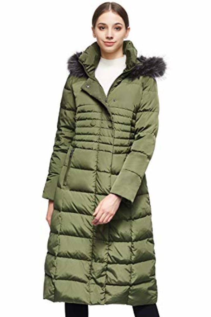 Orolay Warm Down Jacket with Faux Fur Hood