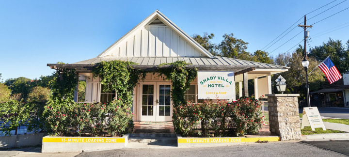 spring travel deals Shady Villa Hotel