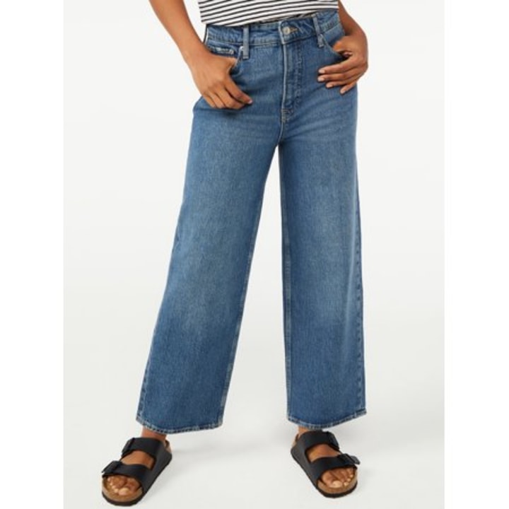 Cropped Wide Straight Jeans