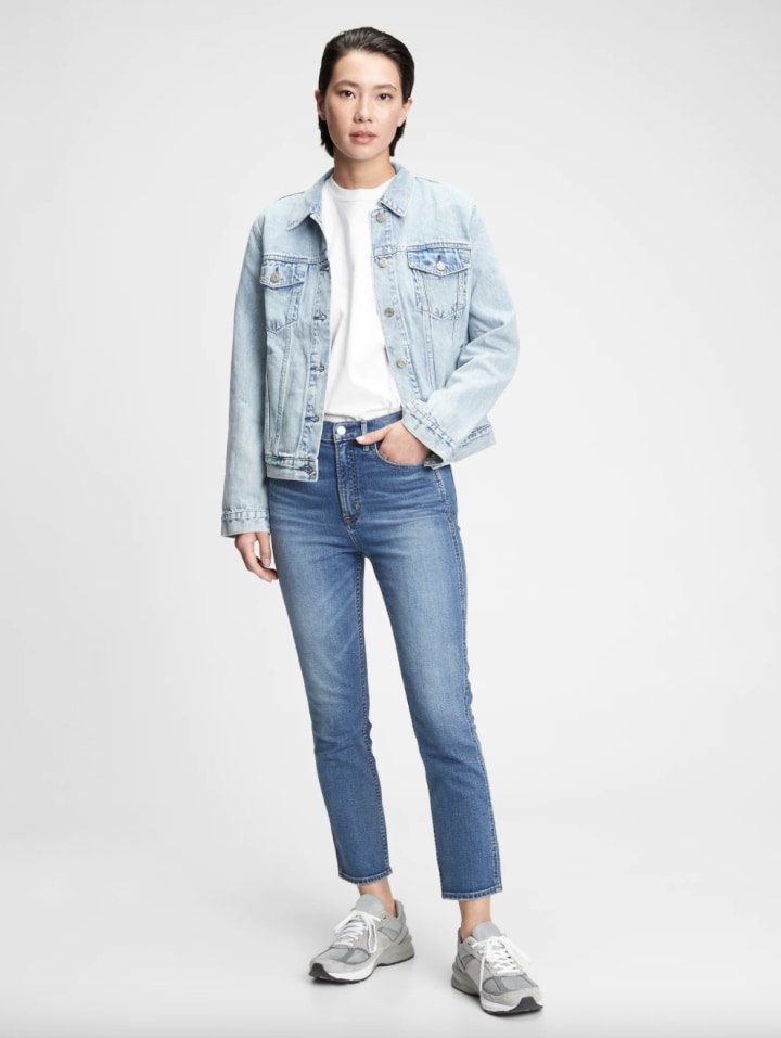 High-Rise Vintage Slim Jeans With Washwell