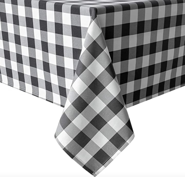 60 x 120 Inch Checkered Tablecloth Rectangle