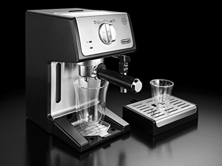 De&#039;Longhi ECP3420 Bar Pump Espresso and Cappuccino Machine, 15&quot;, Black