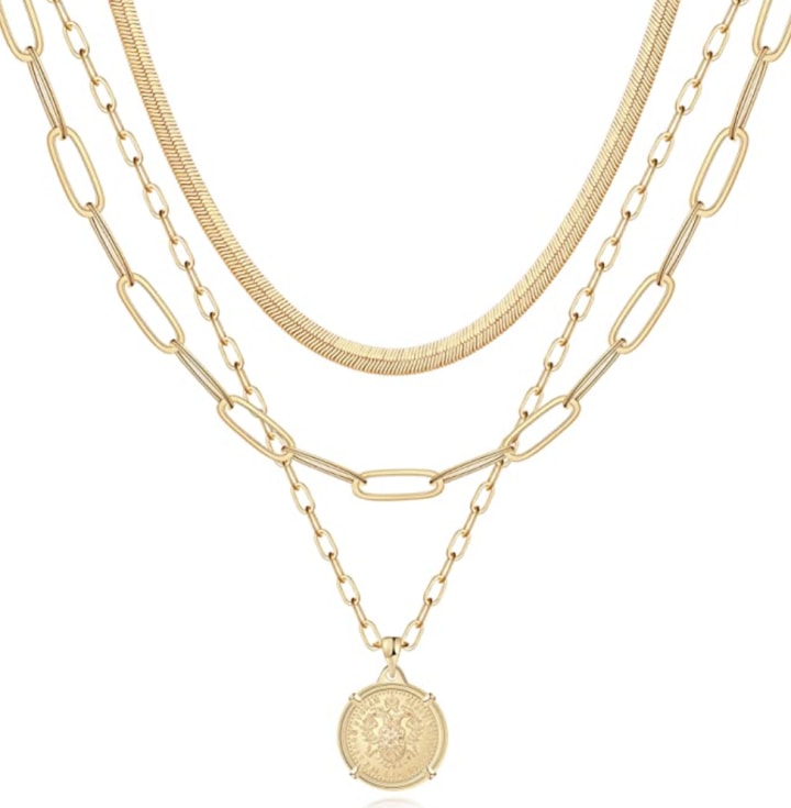 Gold Coin Pendant Necklaces