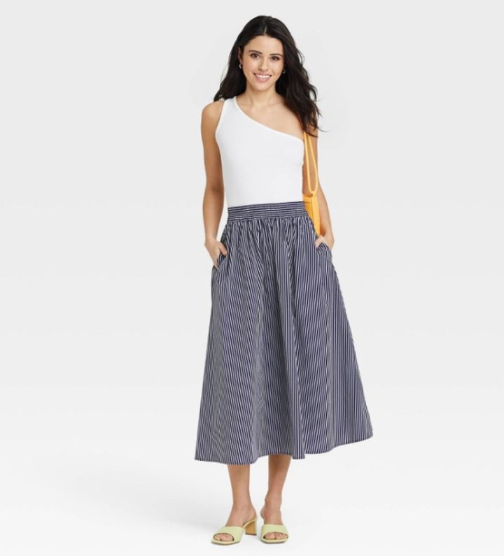 Smocked Waist Mid-Rise A-Line Skirt