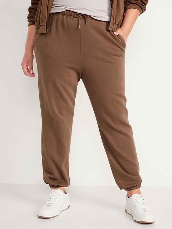 Old Navy Extra High-Waisted Specially-Dyed Fleece Classic Sweatpants