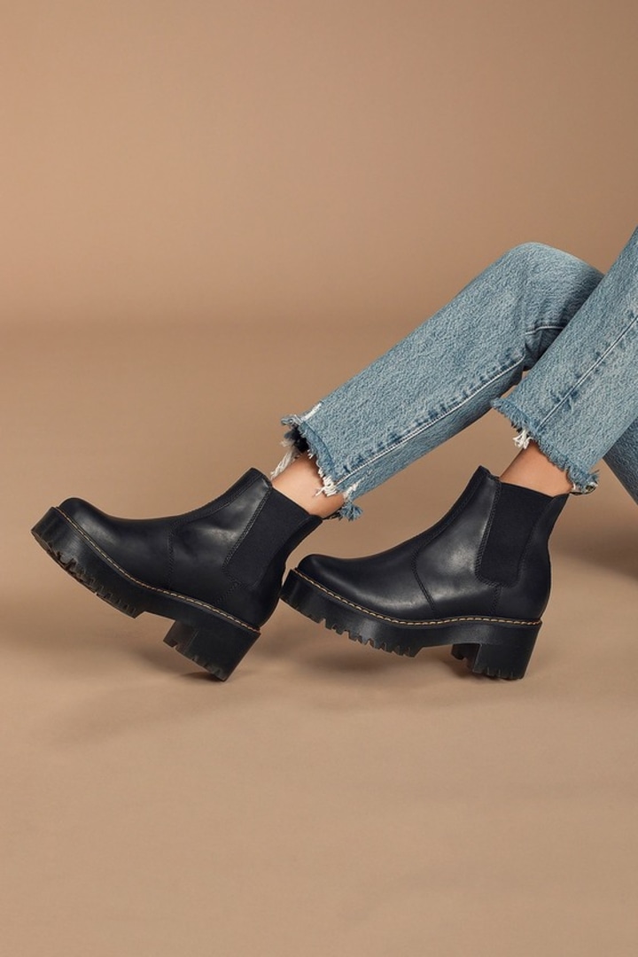 Doc Marten Chelsea Boots