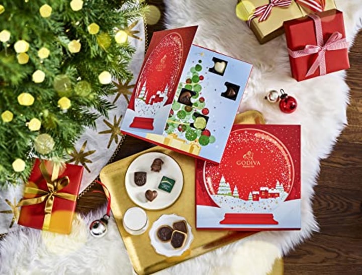 Godiva 2021 Holiday Luxury Chocolate Advent Calendar