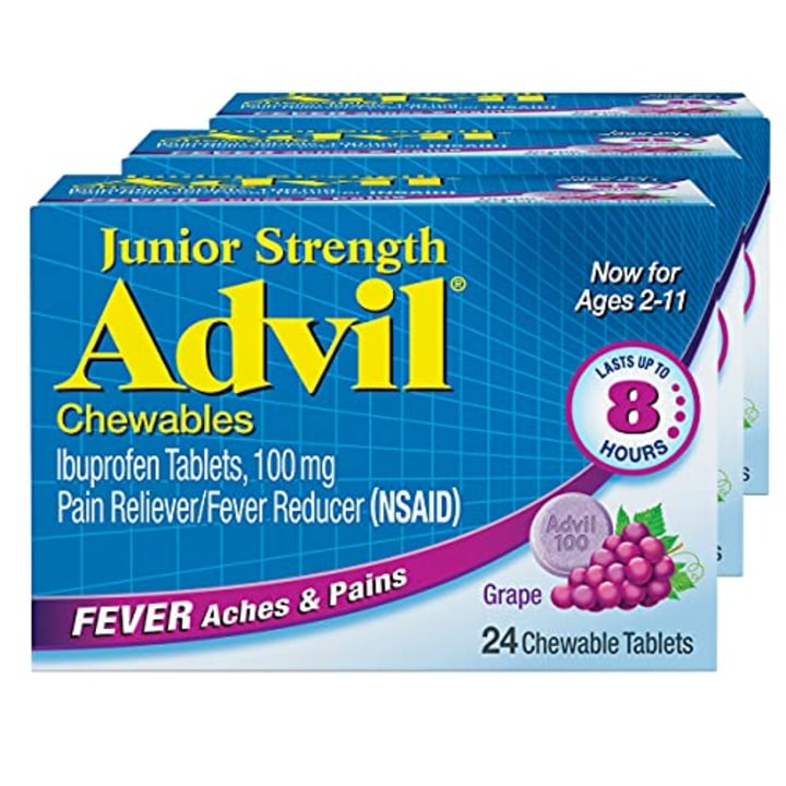 Advil Junior Strength Chewable Ibuprofen Pain Reliever and Fever Reducer, Children&#039;s Ibuprofen for Pain Relief, Grape - 24 Tablets (Pack of 3)