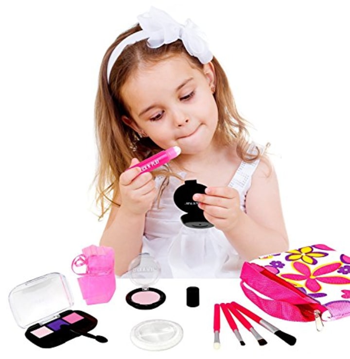 Click N&#039; Play Pretend Cosmetic and Makeup Set for Girls, Includes Floral Tote Bag and 8-piece Set for Pretend Play