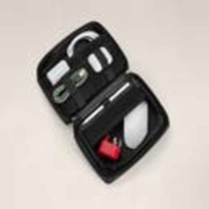 Away The Large Tech Case in Black
