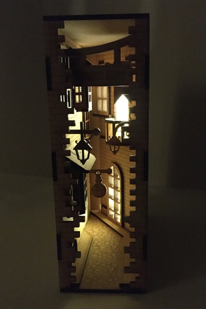 Diagon Alley Book Nook, Wizards Alley kit, with lights and illumination paper