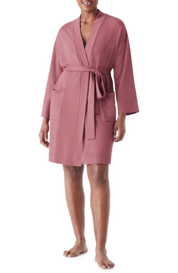 True &amp; Co Any Wear Robe in Crushed Berry at Nordstrom, Size X-Small