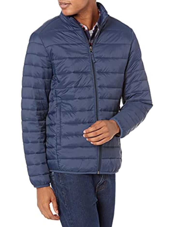 Amazon Essentials Men&#039;s Packable Lightweight Water-Resistant Puffer Jacket, Navy, X-Large