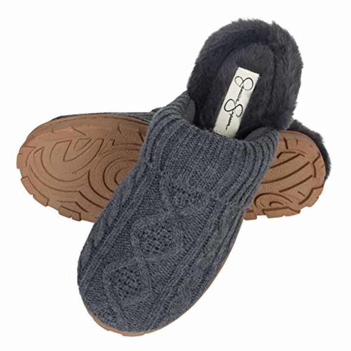 Soft Cable Knit Slippers