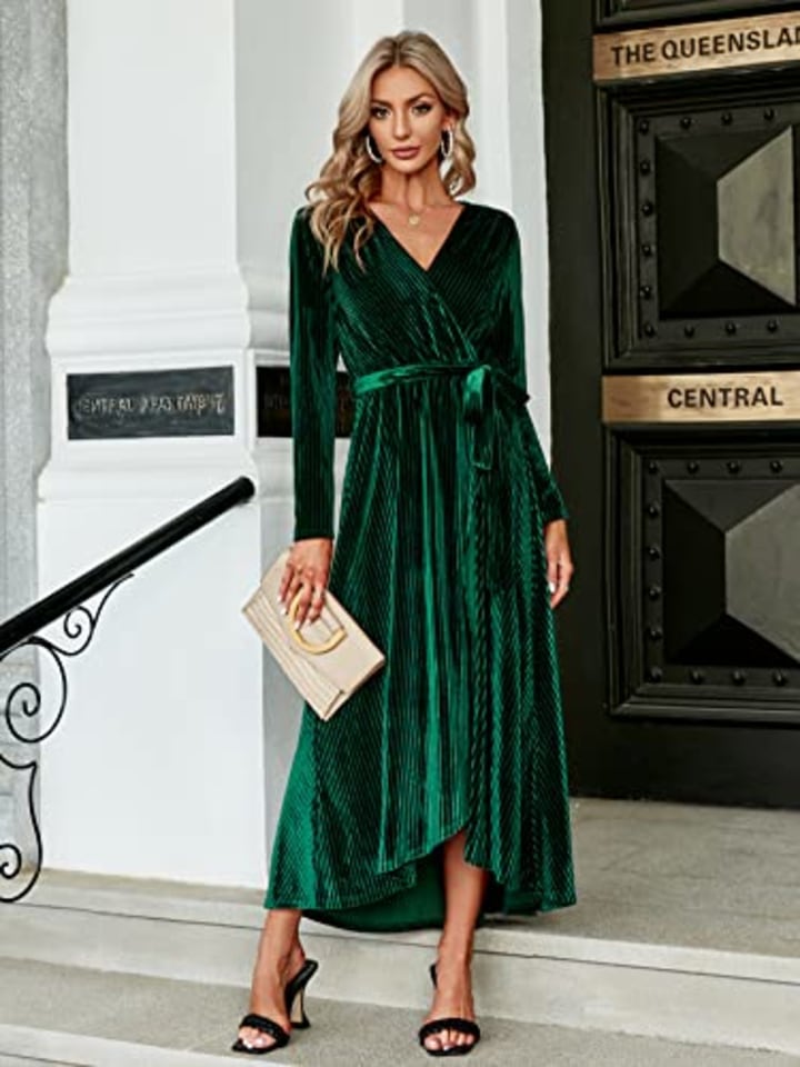 BerryGo Women&#039;s Long Sleeve Prom Formal Velvet Wrap Dress Cocktail Party Winter Long Maxi Dress with Slit Emerald Green S