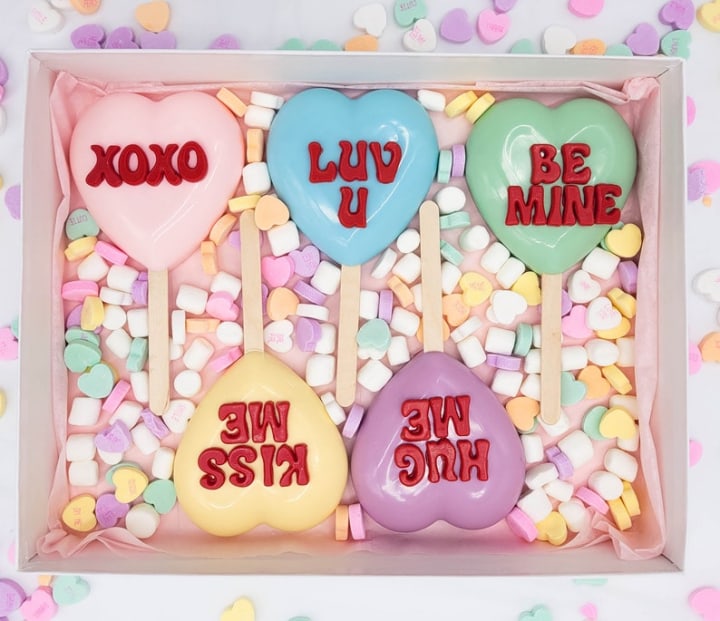 Valentine&#039;s Day Cakesicles sets