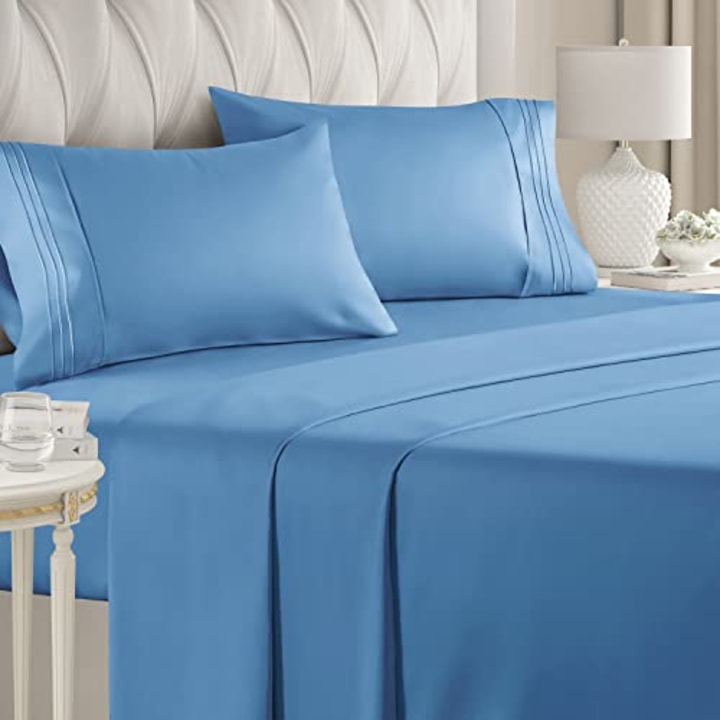 Full Size Sheet Set - Breathable &amp; Cooling Sheets - Hotel Luxury Bed Sheets - Extra Soft - Deep Pockets - Easy Fit - 4 Piece Set - Wrinkle Free - Comfy - Denim Blue Bed Sheets - Full Sheets - 4 PC