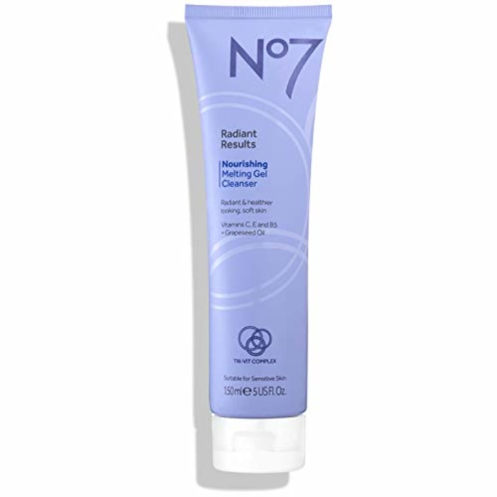 No7 Radiant Results Gel limpiador nutritivo para fundir - cremas para la cara 30 años según los dermatólogos