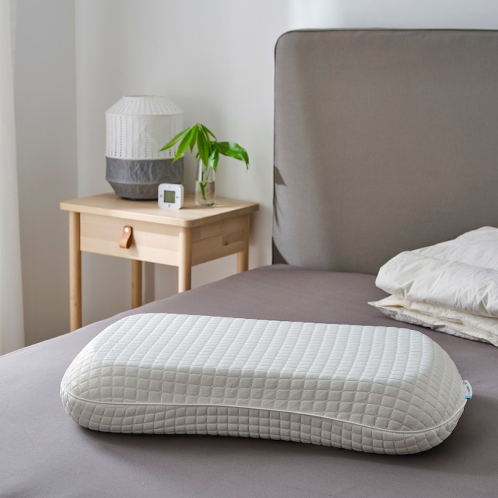 Ergonomic pillow, side/back sleeper, klubbsporre by Ikea