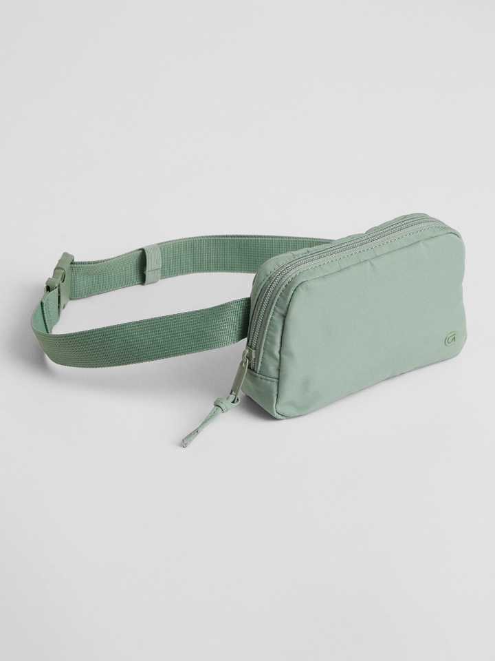 GapFit 100% Recycled Fanny Pack