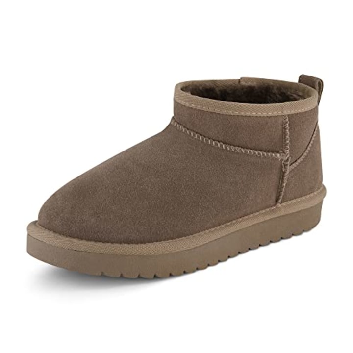 CUSHIONAIRE Women&#039;s Hip Genuine Suede pull on boot +Memory Foam, Taupe 6