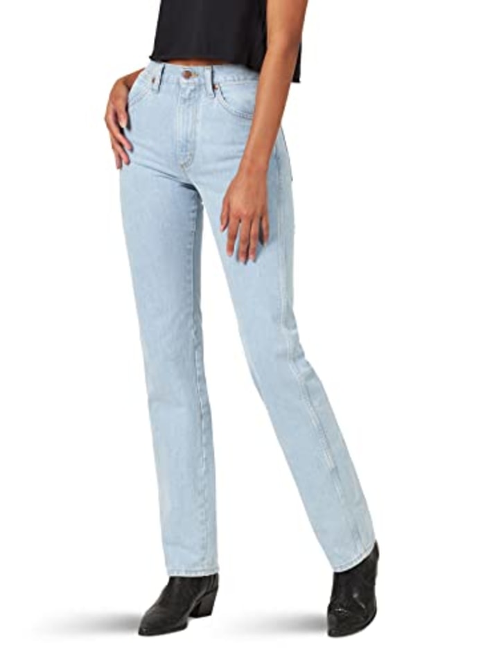 Women&#039;s Cowboy Cut Slim Fit Jeans