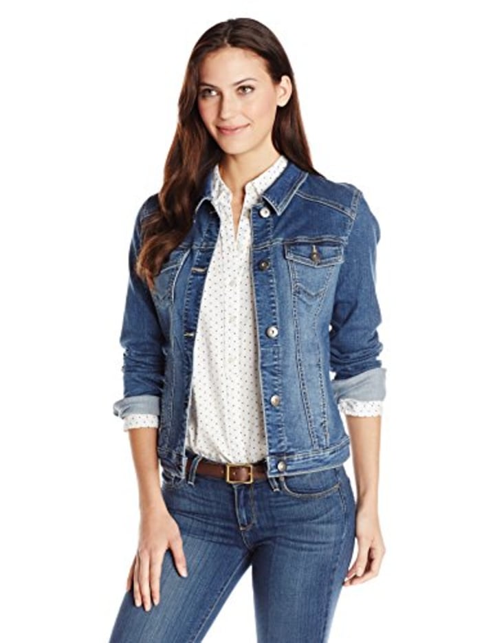 Best Womens Denim Jackets 2022 Stylish Jean Jackets for Spring  The  Hollywood Reporter