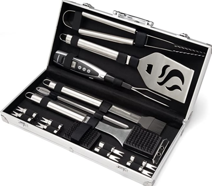 Deluxe Grill Set (20-Piece)