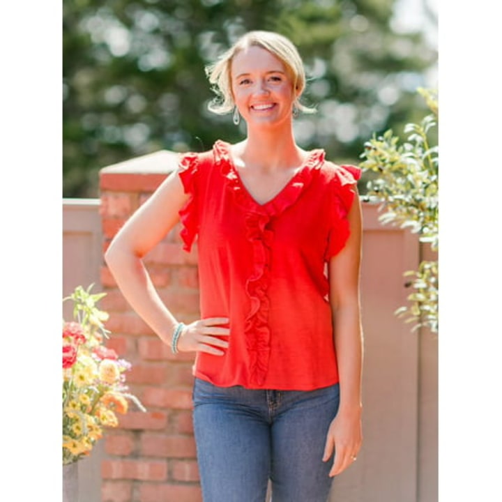 The Pioneer Woman V-Neck Ruffle Sleeve Top, Women&#039;s