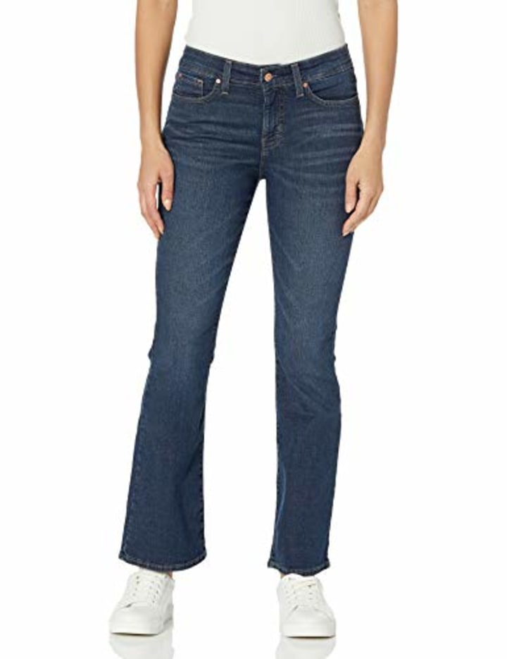 Women&#039;s Totally Shaping Bootcut Jeans