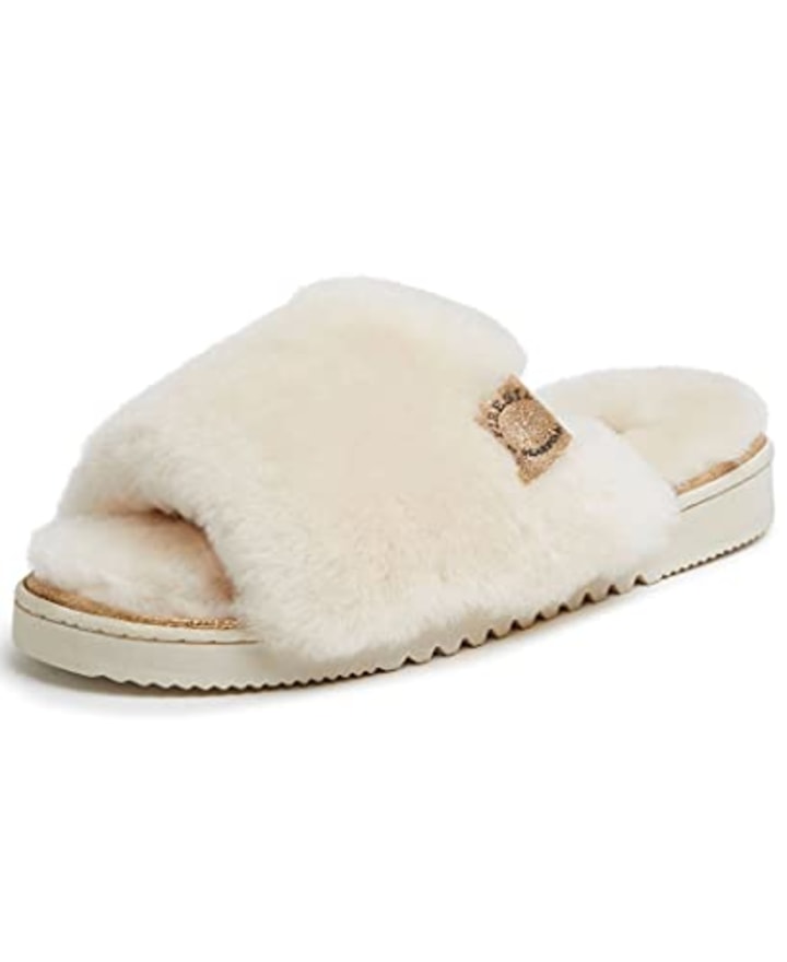 Dearfoams Women&#039;s Fireside Shearling Slipper