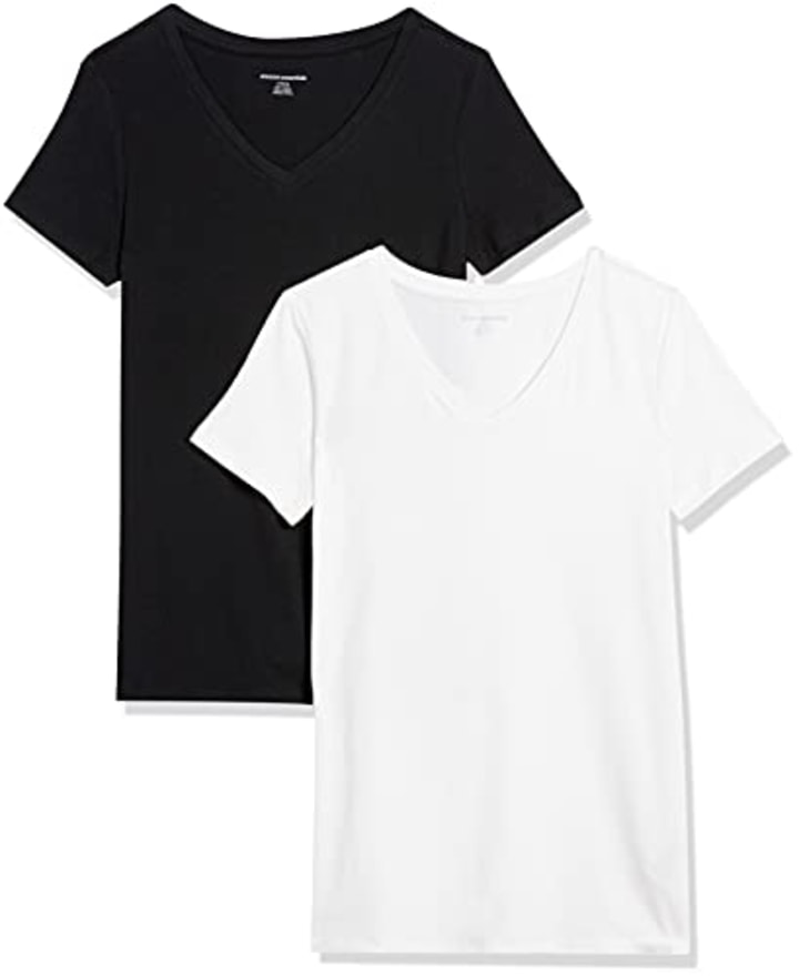 Amazon Essentials Women&#039;s Classic-Fit Short-Sleeve V-Neck T-Shirt, Pack of 2, Black/White, Medium