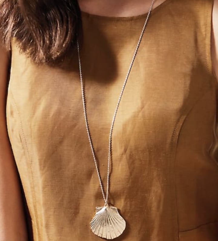 Island Air Whimsy Shell-Inspired Necklace
