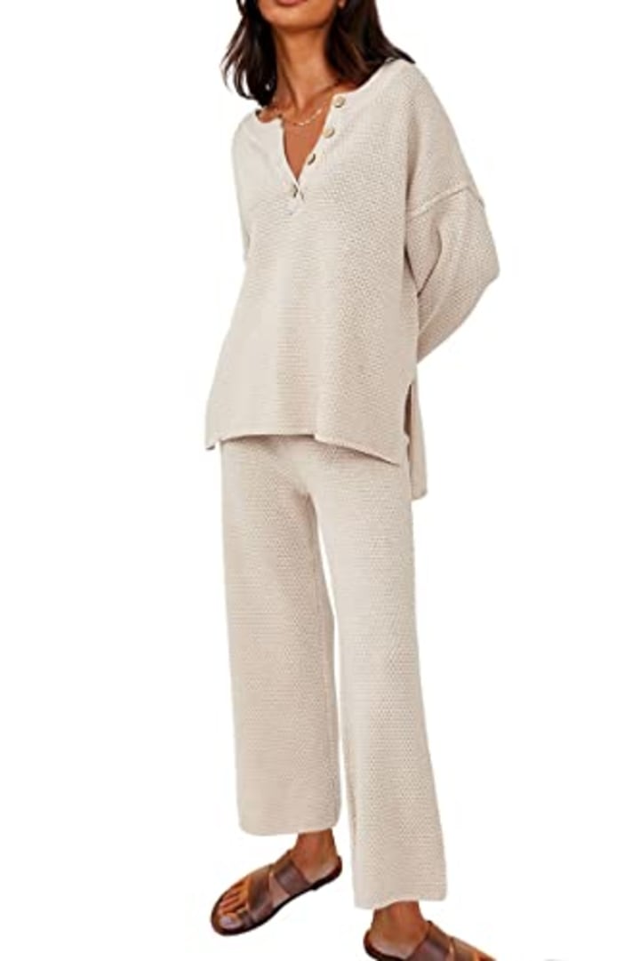 LILLUSORY Womens 2023 Fall Fashion Matching Pajama Sets Two 2 Piece Oversized Pullover Sweater Lounge Sets Sweatsuits Sweat Suits Outfits Casual Trendy Cozy Knit Loungewear Clothes Apricot