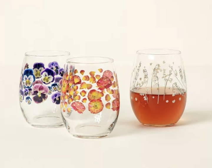 Birth Month Flower Wine Glass