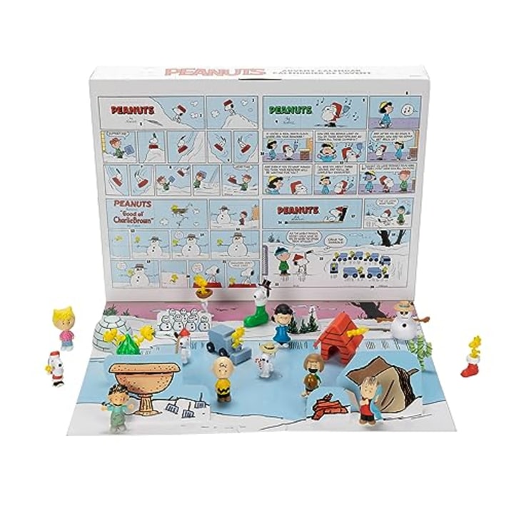 Peanuts Advent Calendar 2023 for Kids - Enjoy 24 Days of Countdown Surprises! Delightful 2-Inch Scale Figures &amp; Accessories