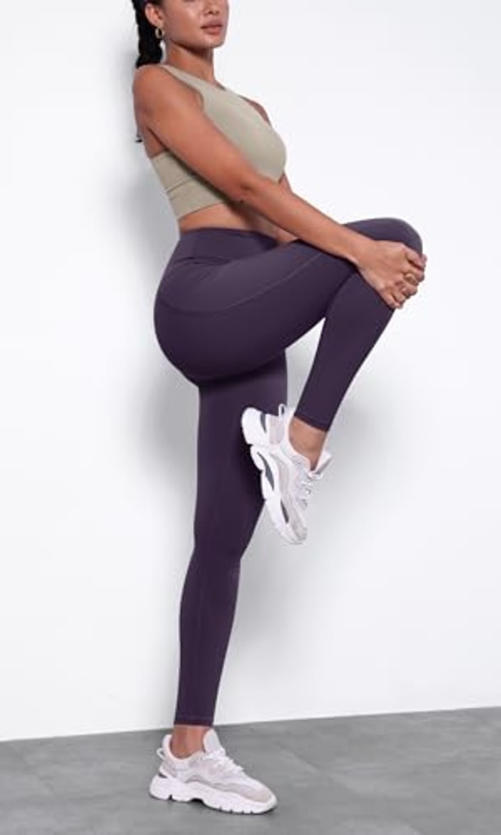 BALEAF Women's High Waisted Yoga Capris w Side Pockets Cropped Leggings  Workout
