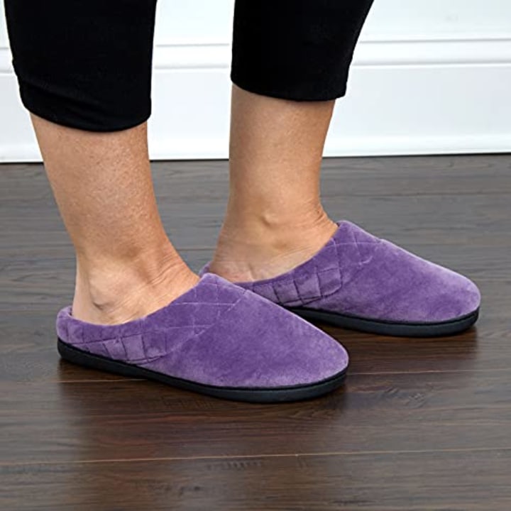 FOR BFCM BACON - Dearfoams Women&#039;s Indoor/Outdoor Memory Foam Darcy Microfiber Velour Clog, Wide Widths Slipper, Smokey Purple, X-Large