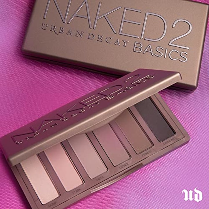 FOR BFCM BACON - Urban Decay Naked2 Basics Eyeshadow Palette, 6 Taupe &amp; Brown Matte Neutral Shades - Ultra-Blendable, Rich Colors with Velvety Texture - Makeup Set Includes Mirror &amp; Full-Size Pans - Great for Travel