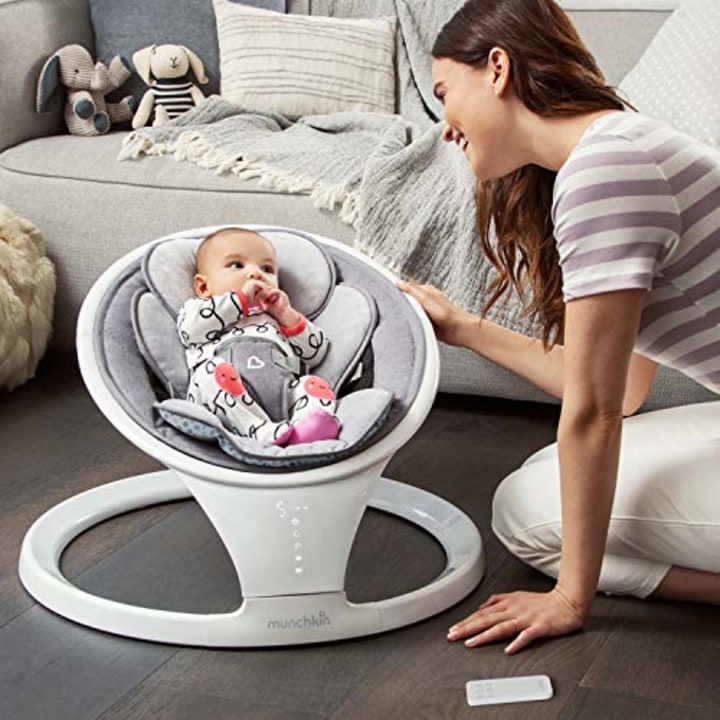 Munchkin(R) Bluetooth Enabled Lightweight Baby Swing with Natural Sway in 5 Ranges of Motion, Includes Remote Control