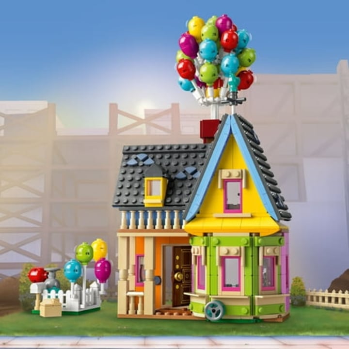 LEGO Disney and Pixar 'Up' House 43217 Disney 100 Anniversary Celebration Building Toy Set for Kids and Movie Fans Ages 9+, A Fun Gift for Anyone who Loves Disney
