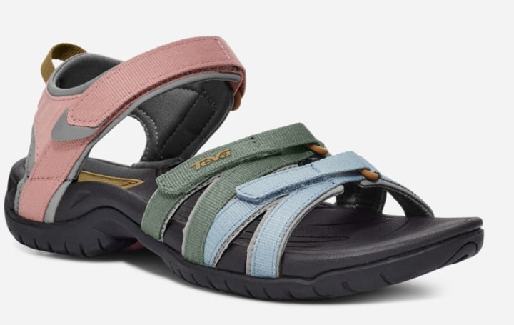 18 Best Womens Sandals for Travel in Summer: Reinventing How Comfort Looks  | Comfortable walking sandals, Best travel sandals, Walking sandals