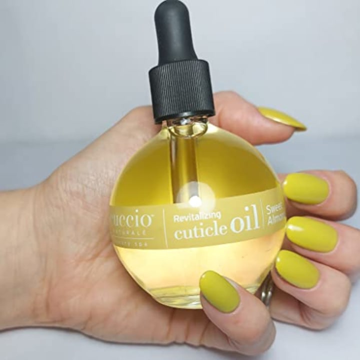 Cuccio Naturale Revitalizing Cuticle Oil - Hydrating Oil For Repaired Cuticles Overnight - Remedy For Damaged Skin And Thin Nails - Paraben/ Cruelty-Free Formula - Sweet Almond - 2.5 Oz