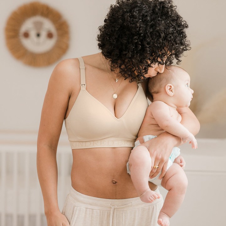 HauteMama Maternity - What is the best holiday gift for a mom-to-be or new  mama? The perfect bra! The 24/7 bra flexibly adapts to your bust size to  fit snugly during pregnancy