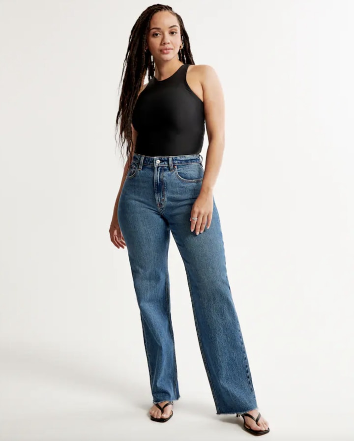Curve Love High-Rise 90s Relaxed Jean